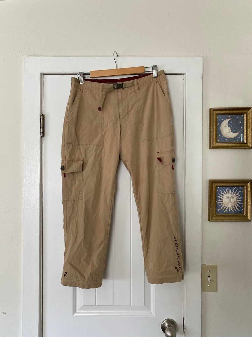 Vintage Y2K Abercrombie & Fitch Low Rise Tan Cargo Capri Pants Size 6